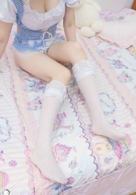 小说豪乳老师刘艳