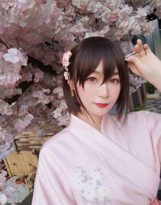 陈雅伦三级无删减版