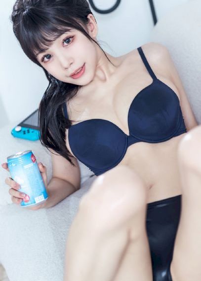 女大学生沙龙电影