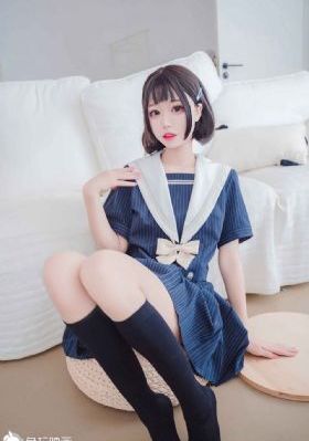 《下女》韩国在线观看