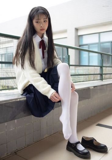 中字hd有夫之妇与快递员